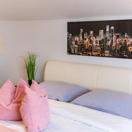 Apartman Petra S Pogledom Na More Banjol Esterno foto