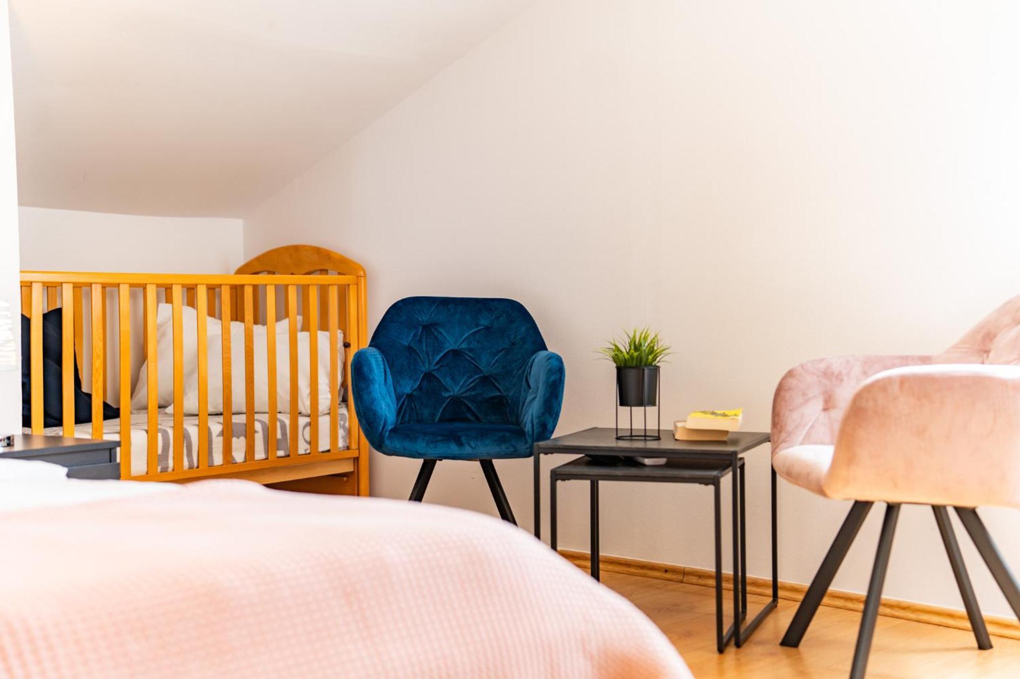Apartman Petra S Pogledom Na More Banjol Esterno foto